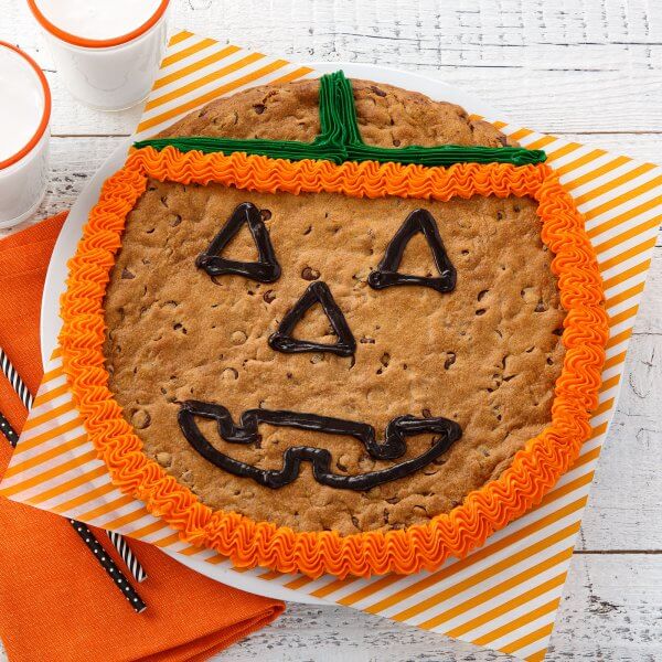 Jack-O-Lantern Cookie Cake Jack-O-Lantern Cookie Cake